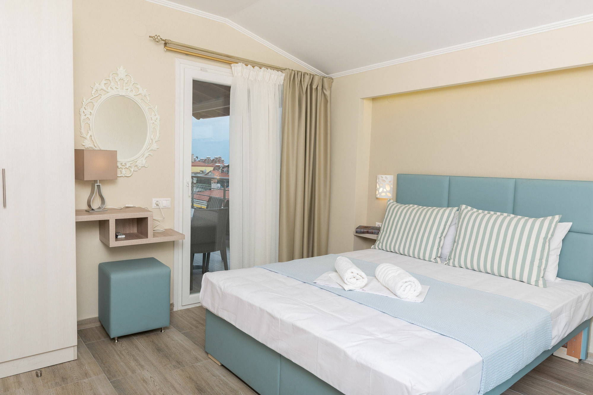 Olympiakí Aktí Ammos Beach Seaside Luxury Suites Hotel מראה חיצוני תמונה